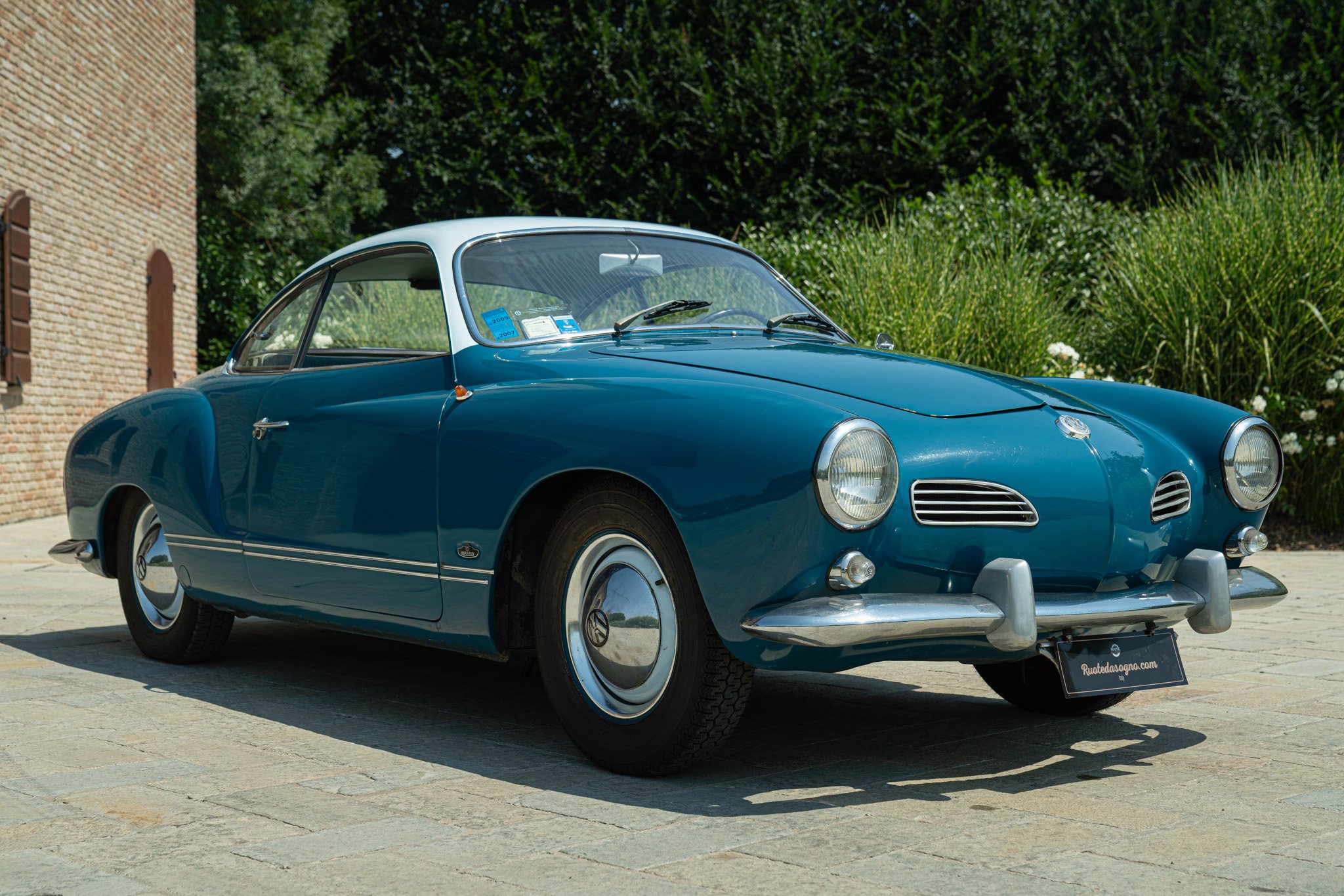 Volkswagen Karmann Ghia 