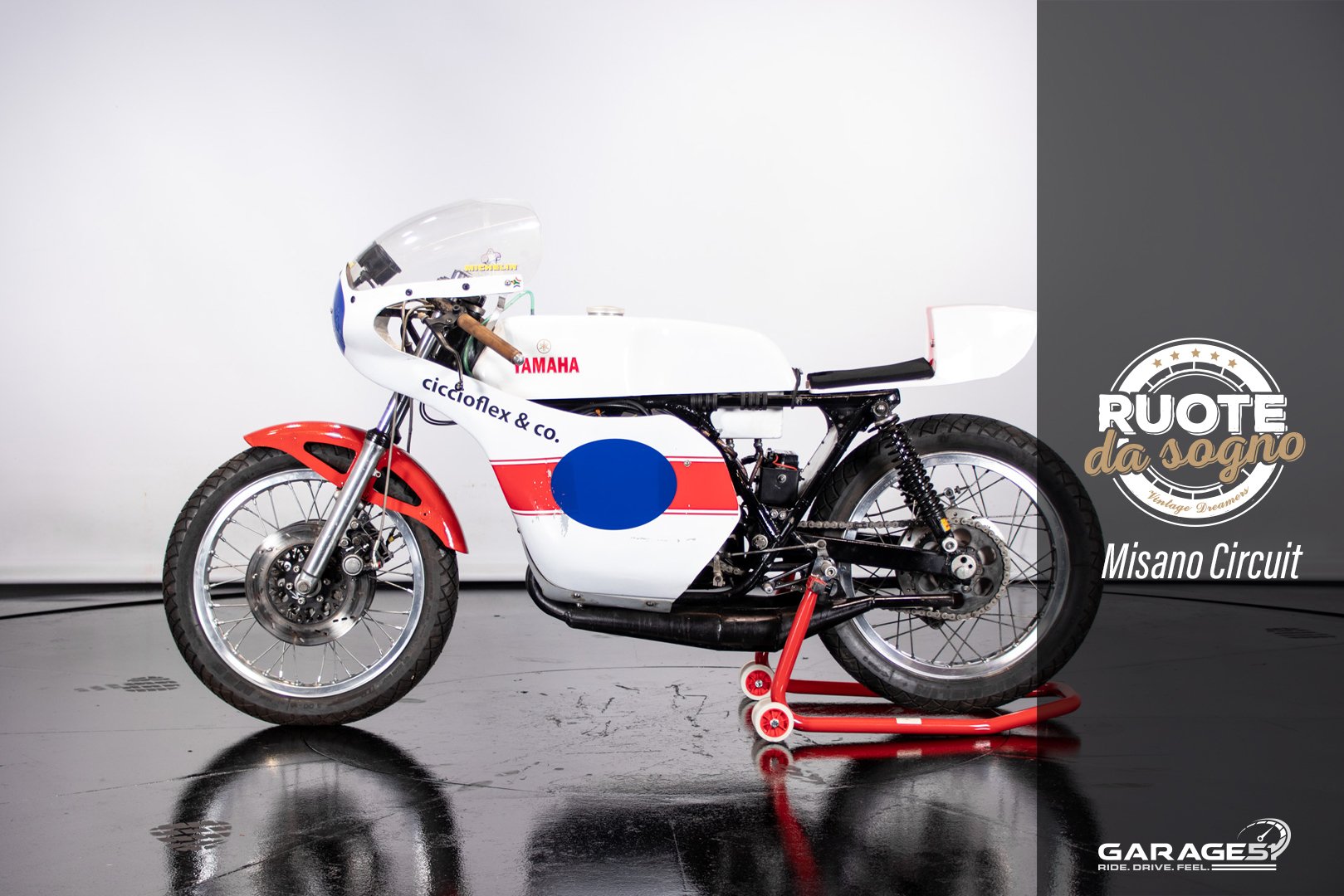 Yamaha TZ 350 Johnny Cecotto Replica 