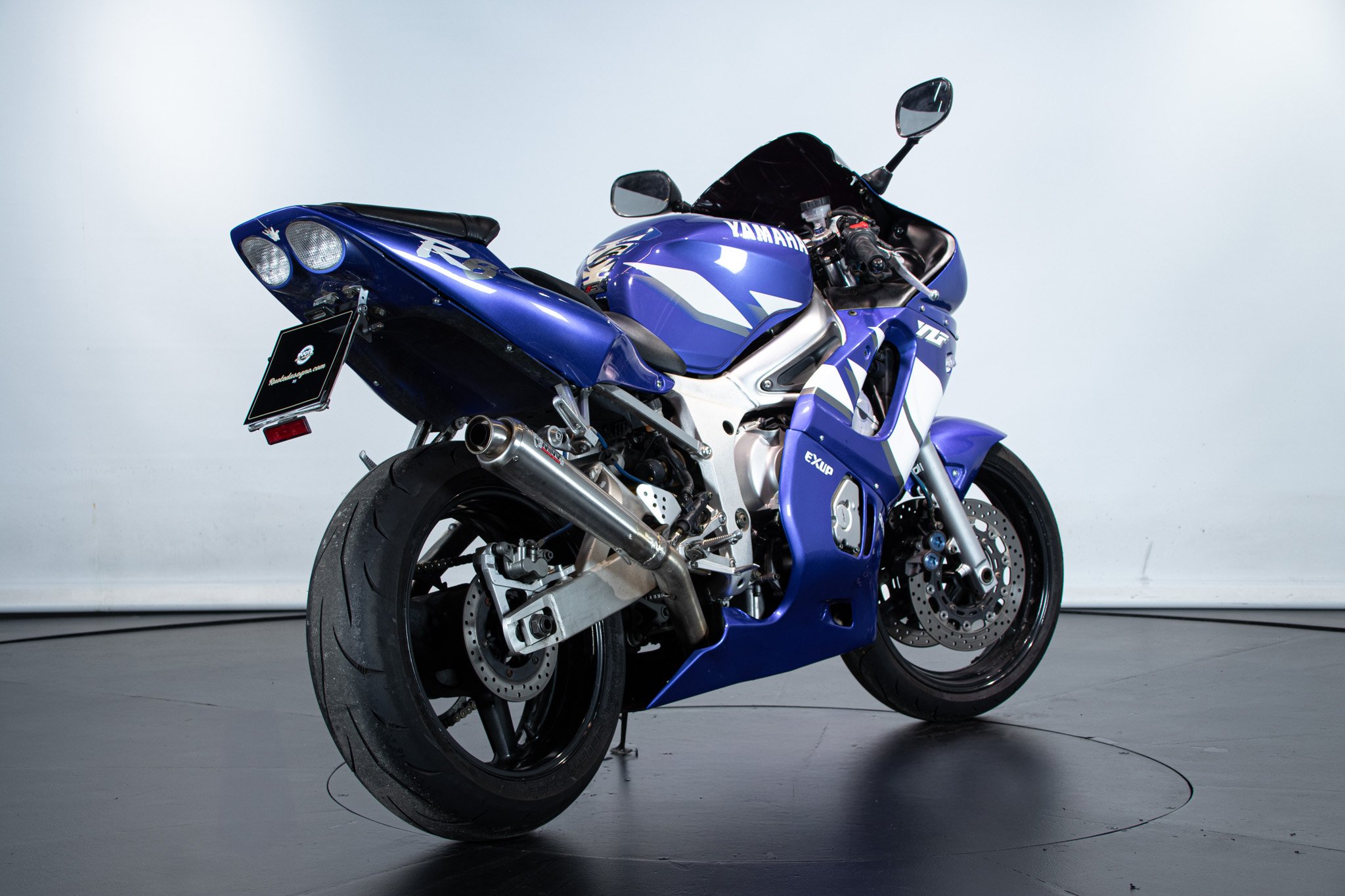 Yamaha R6 