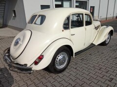 BMW 335 Autobahnlimousine