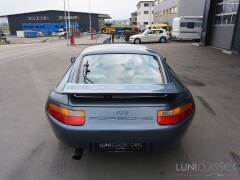 Porsche 928 S4
