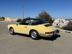 Porsche 911 2.0 L Targa Sportomatic