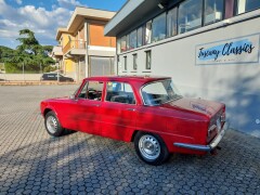 Alfa Romeo Giulia Nuova Super 1300