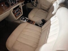 Rolls Royce Corniche 