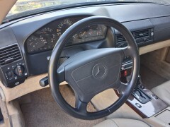 Mercedes Benz SL 320