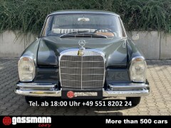 Mercedes Benz 220 SEb W111 Coupe 