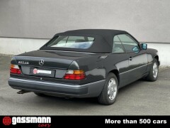 Mercedes Benz E 320 Cabrio A124 