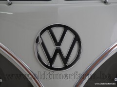 Volkswagen T1 Samba 21 Windows \'64 