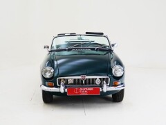 MG B \'66 