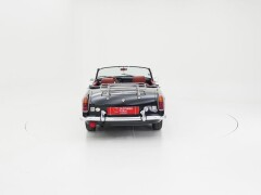 MG B \'68 