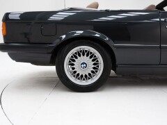 BMW  320i \'90 