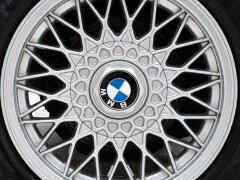 BMW  320i \'90 