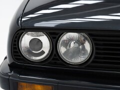 BMW  320i \'90 
