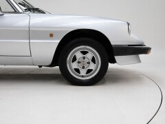 Alfa Romeo 2000 Spider 3 \'84 