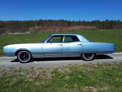 Oldsmobile Luxury Sedan Ninety Eight