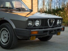 Alfa Romeo ALFETTA INIEZIONE QUADRIFOGLIO ORO 