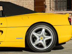 Ferrari F355 F1 SPIDER 