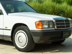 Mercedes Benz 190 E 