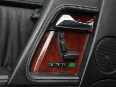 Mercedes Benz SL 600 V12 