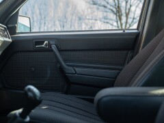Mercedes Benz 190 E 