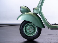 Piaggio VESPA 125 V30 FARO BASSO 