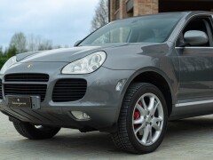 Porsche CAYENNE TURBO 