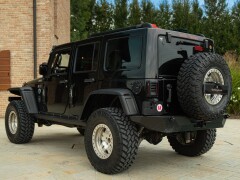 Jeep WRANGLER JKU 