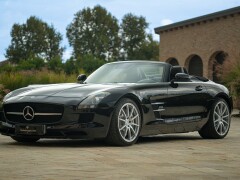 Mercedes Benz SLS AMG Roadster 