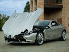 Mercedes Benz SLR MCLAREN 