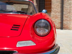 Ferrari DINO 246 GT 