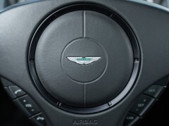 Aston Martin VANTAGE S P10 