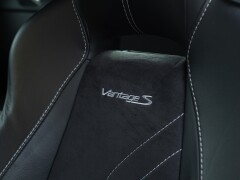 Aston Martin VANTAGE S P10 