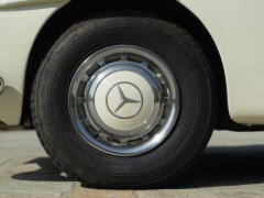 Mercedes Benz 190 SL 