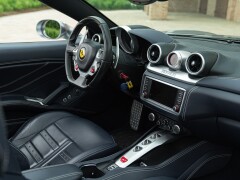 Ferrari CALIFORNIA T 
