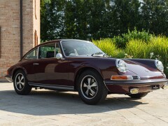 Porsche 911 2.2 S           