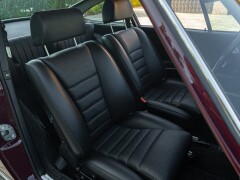 Porsche 911 2.2 S           