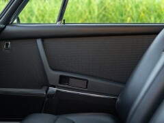 Porsche 911 2.2 S           