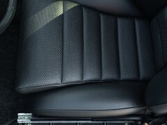 Porsche 911 2.2 S           