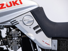 Suzuki KATANA 