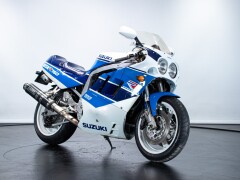 Suzuki GSXR 750 